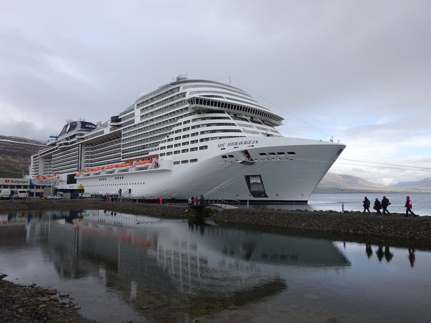 Le MSC Meraviglia à Akureyri en Islande lors d'une croisière Europe du Nord